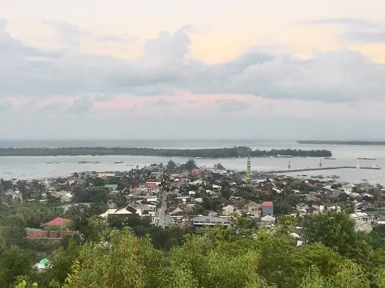 Pemandangan kota Karimunjawa di pagi hari
